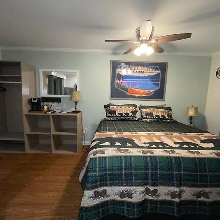 Rangeley Town & Lake Экстерьер фото