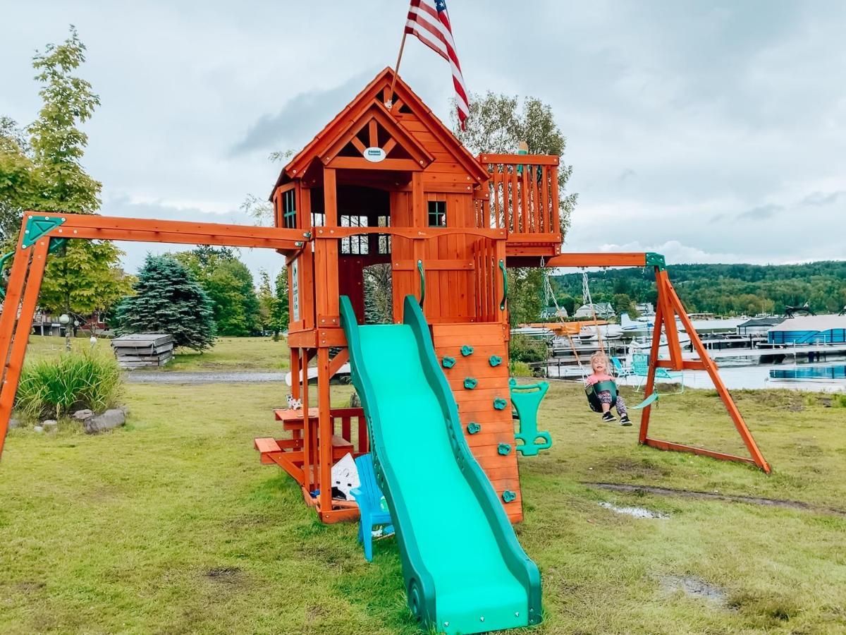 Rangeley Town & Lake Экстерьер фото